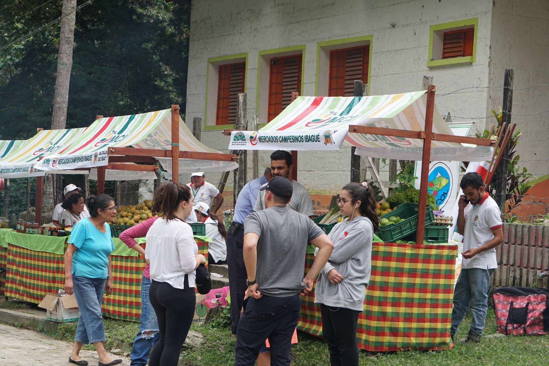 Imagen de la Plaza del Mercado en el cañón del combeima